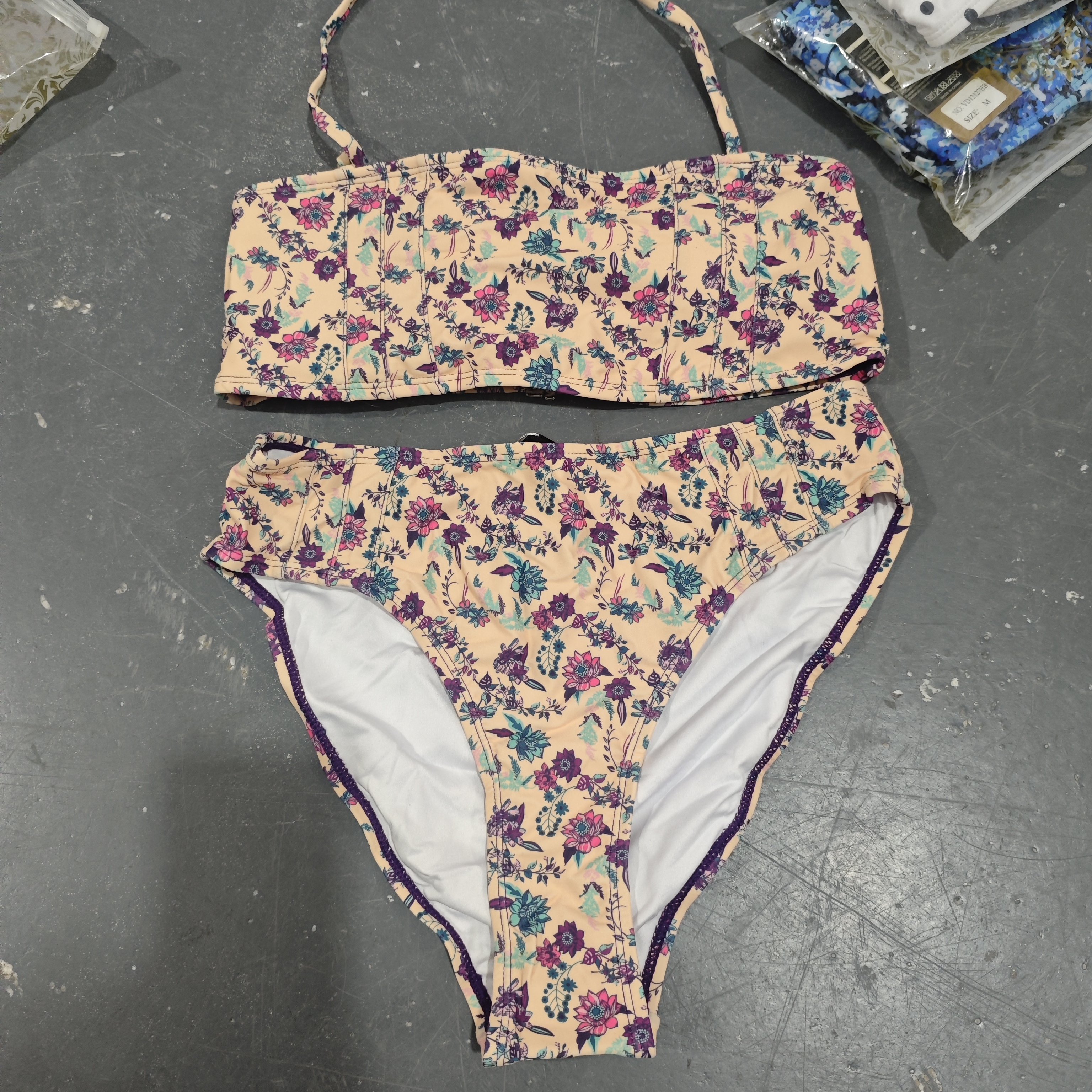 High-waisted swimwear stocklot TOP2864