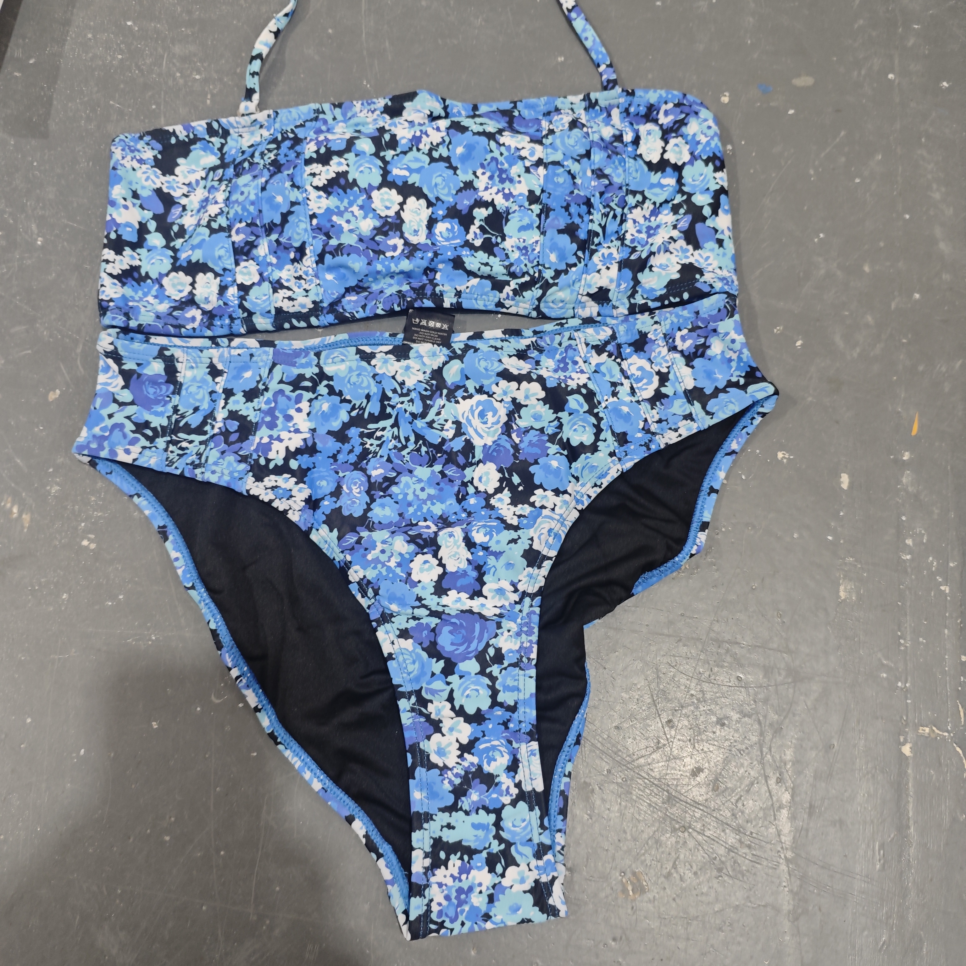 High-waisted swimwear stocklot TOP2864