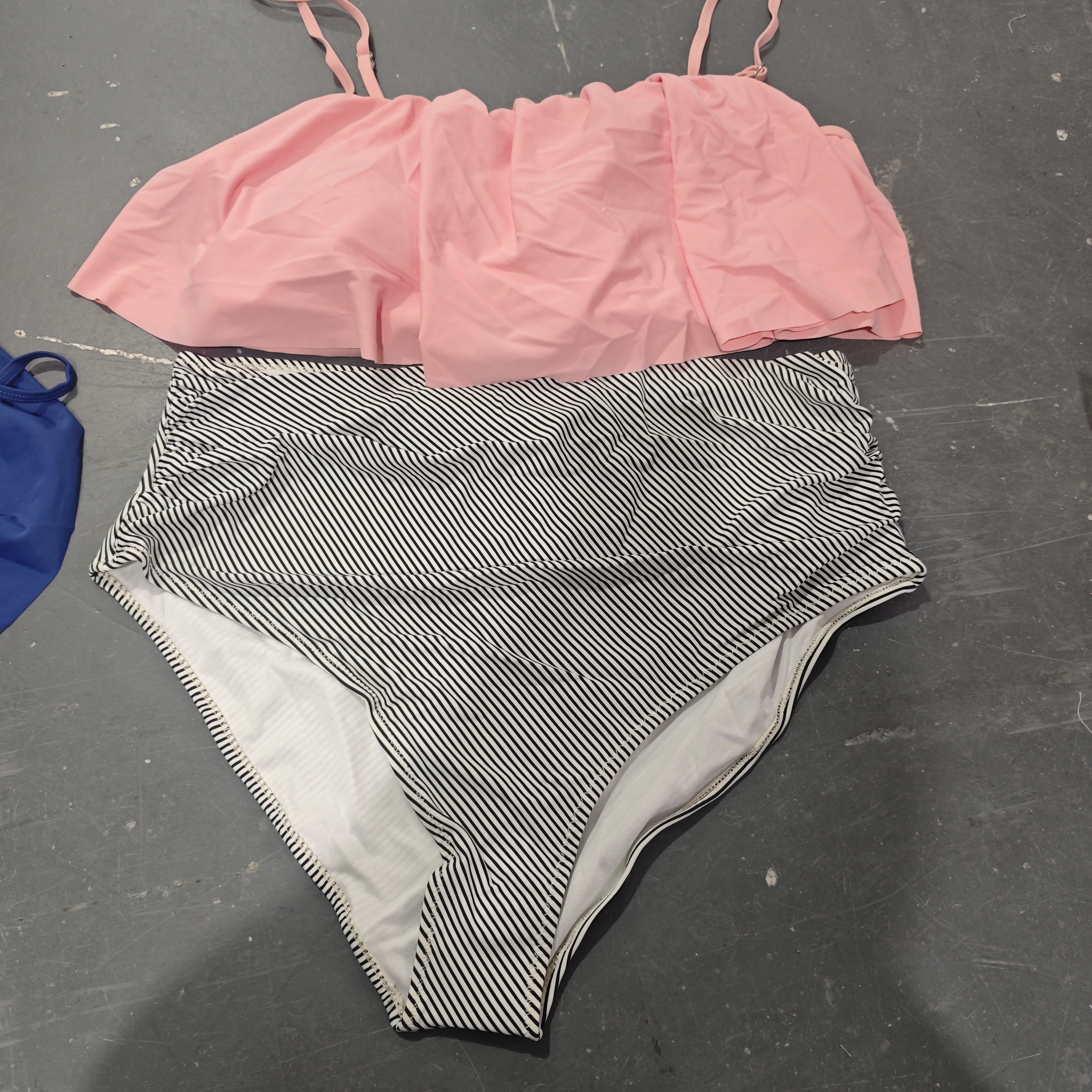High-waisted swimwear stocklot TOP2868