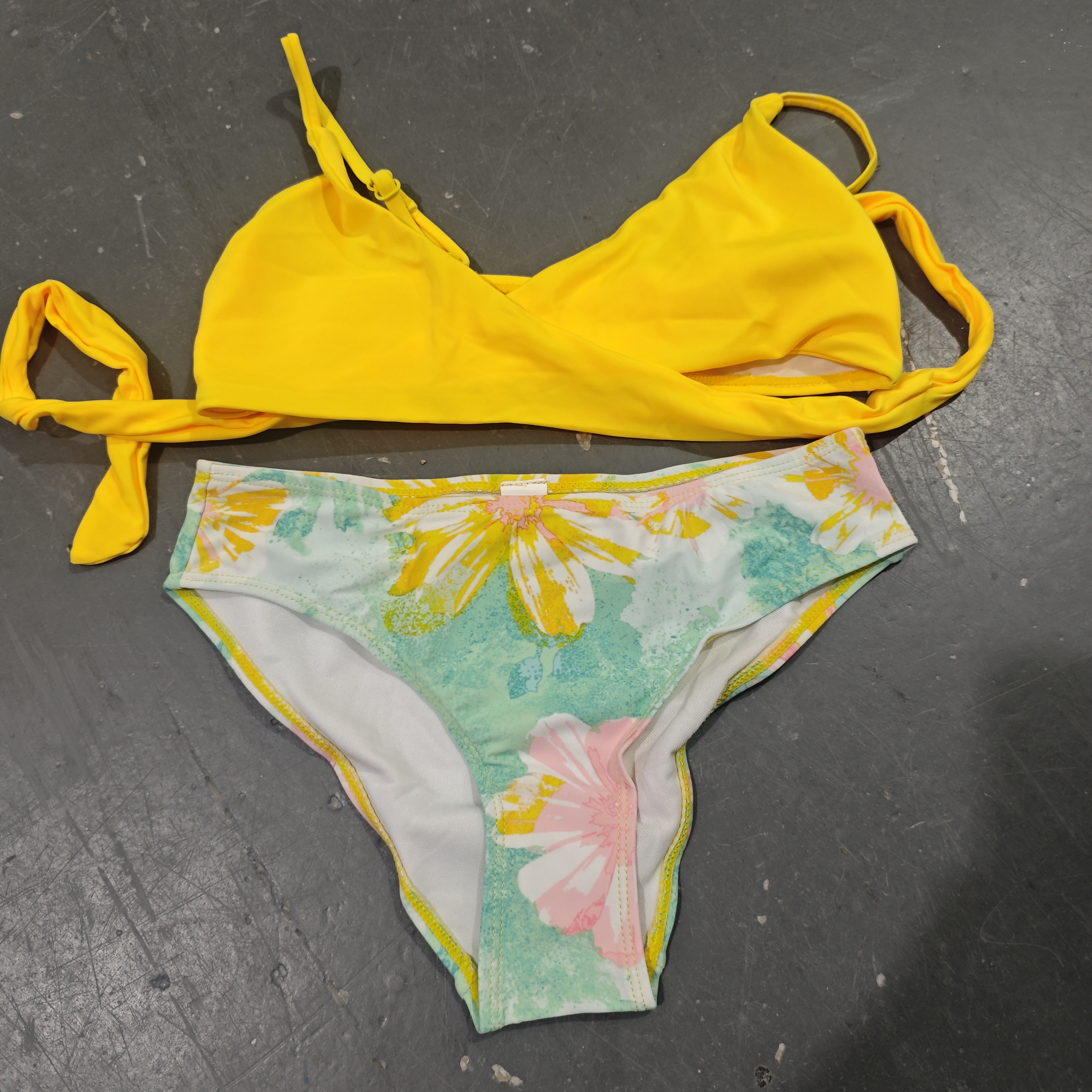 Kids’ bikini swimwear stocklot TOP2875